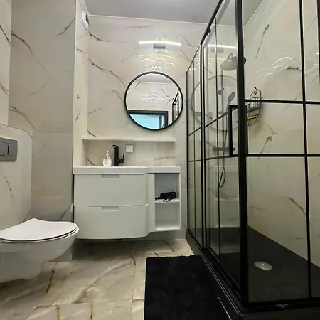 Apartamento Comfy Near Chopin Airport Varsóvia