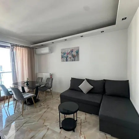Apartamento Comfy Near Chopin Airport Varsóvia